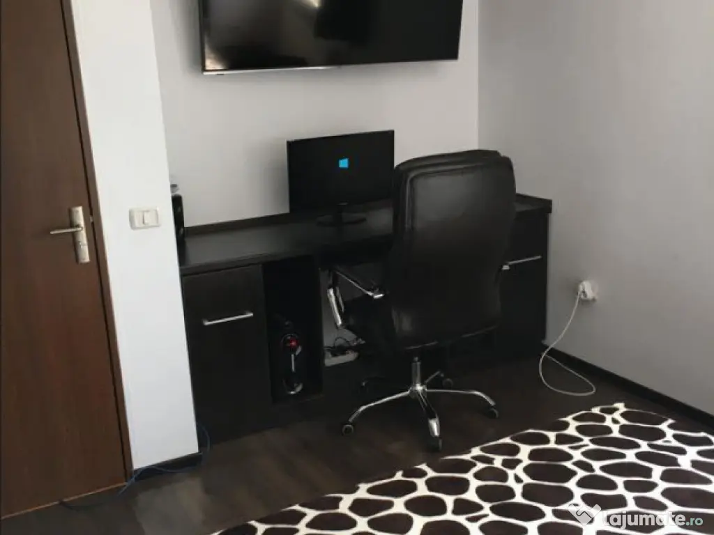 Penthouse de 3 camere in zona Sanpetru