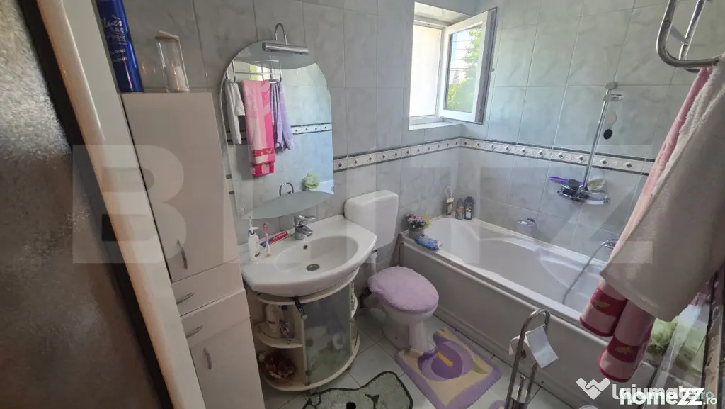 Casa tip duplex cu 3 camere,100 mp utili,Centru
