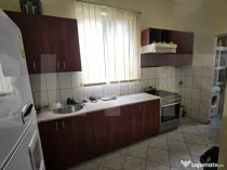 Vand casa ultracentral pretabil clinica privata, cabinete av