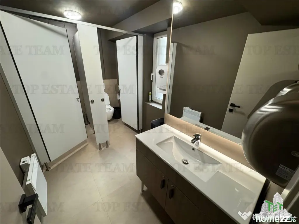 Oferta speciala ! Birou de inchiriat pentru 10 persoane / C