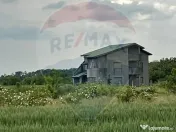 Teren intravilan, un colț de liniște, aflat în Petreș... 