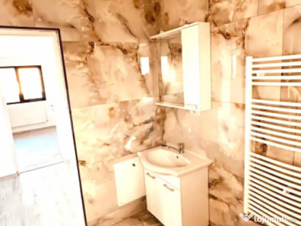 Casa plan parter de vanzare, cu 4 camere, 110 mp utili, zona