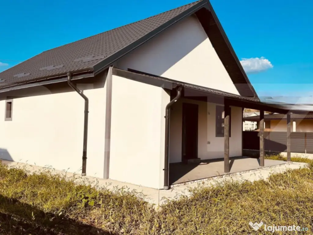 Casa plan parter de vanzare, cu 4 camere, 110 mp utili, zona