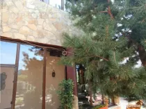 Super afacere, vila cu aspect de conac cu spatii moderne dar