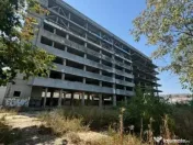 Teren cu Autorizatie de Construire + Clădire de Vânzare... 