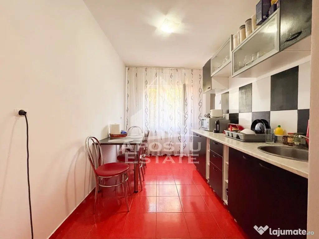 Apartament 4 camere | Decomandat | 80mp | Etaj 4/5 | La cheie | Turist - Timisoara (Timis)