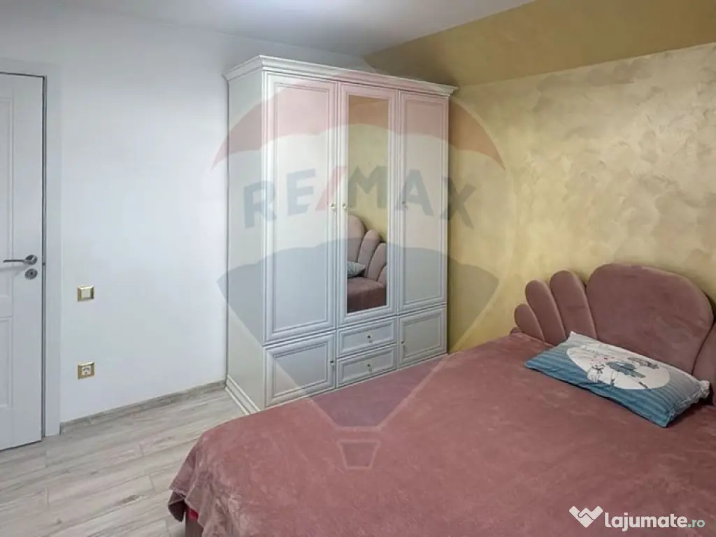 De închiriat casă modernă cu 4 camere, în Sântandrei