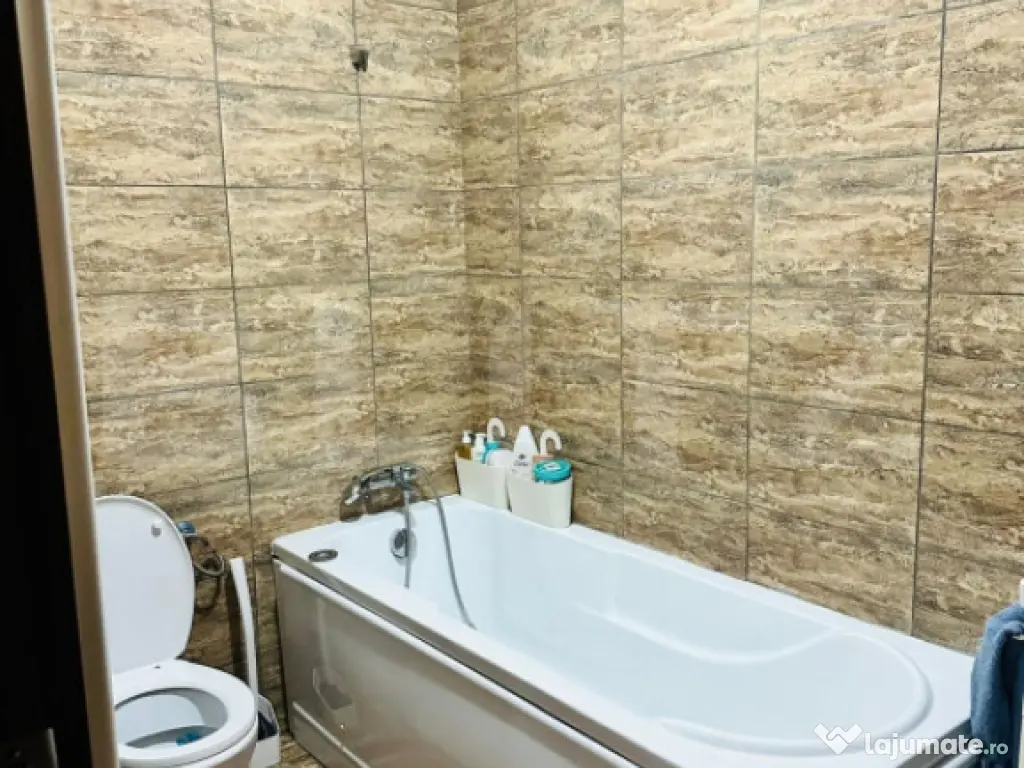 Apartament cu 3 camere si 2 bai, 62,86 mp, zona Iris