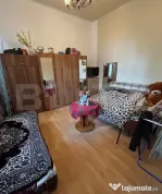 Apartament 2 camere + curte proprie și parcare – zona ext