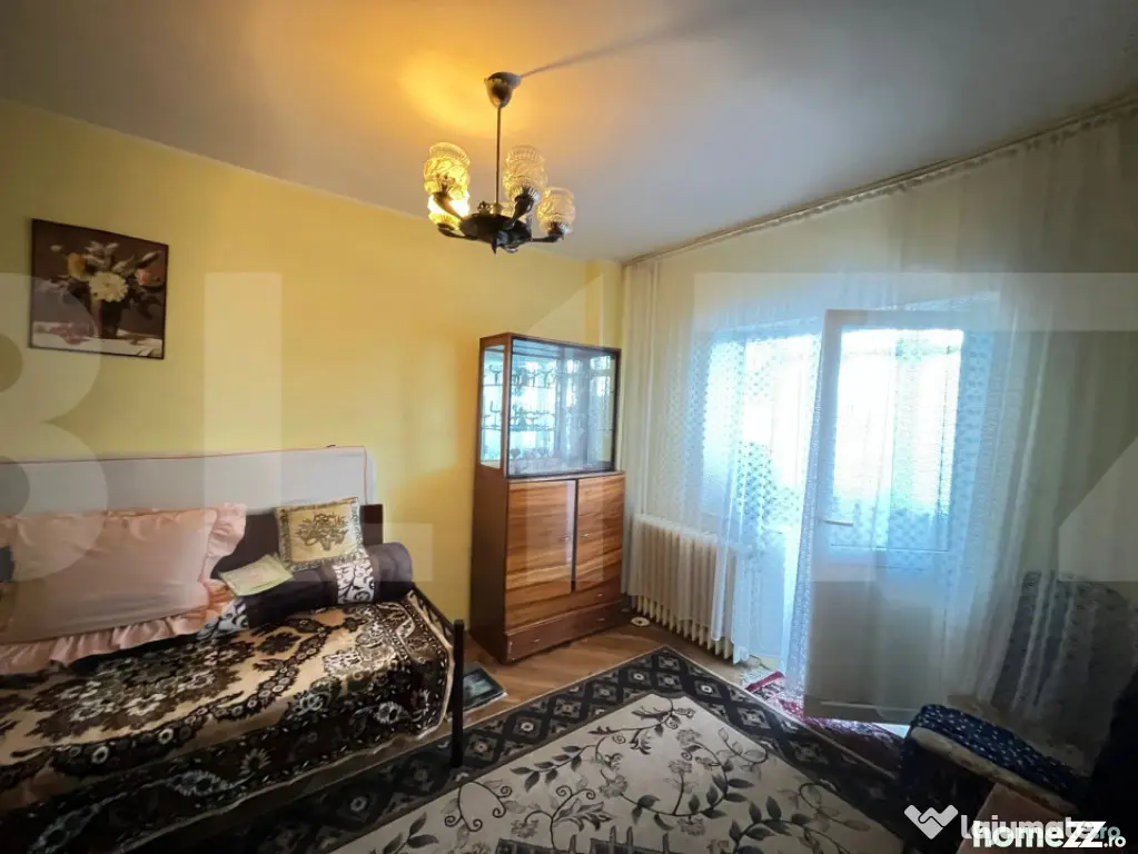 Apartament spațios, 78 mp, decomandat, etaj 1 – cu parca