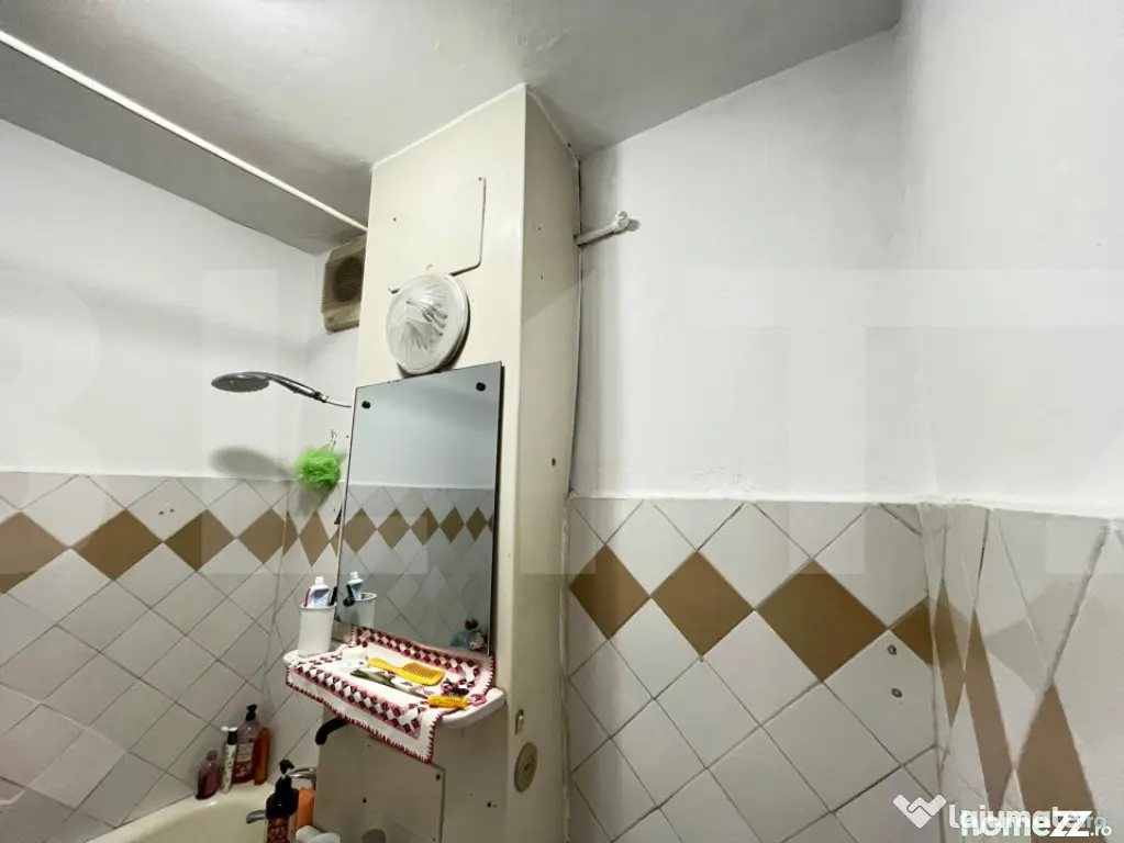 Apartament spațios, 78 mp, decomandat, etaj 1 – cu parca