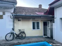 Casă în curte comună, 30 mp – Strada Predeal, vecini li
