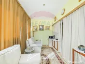 Casă / Vilă cu 10 camere de vânzare în zona Central 