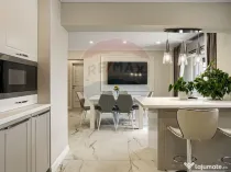 Apartament spectaculos de vanzare: 4 camere, 2 băi, zona...