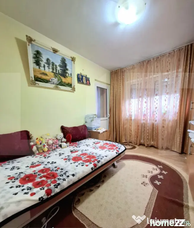 Apartament cu 3 camere, decomandat, 64 mp, zona Stadionului