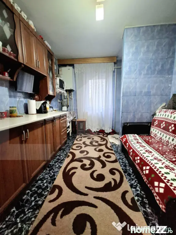 Apartament cu 3 camere, decomandat, 64 mp, zona Stadionului