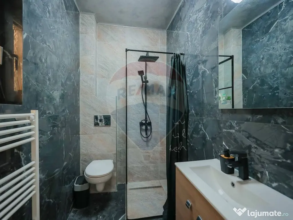 Casă de vânzare pentru locuit sau cabinete/birouri, zon...