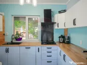 Casă de vânzare pentru locuit sau cabinete/birouri, zon... 