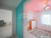 Casă de vânzare pentru locuit sau cabinete/birouri, zon... 