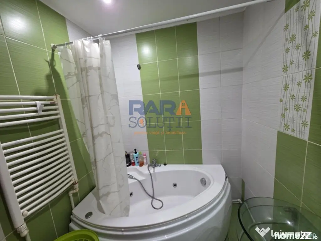 2 camere decomandat, Str. Mihai Eminescu - Roman (Neamt)