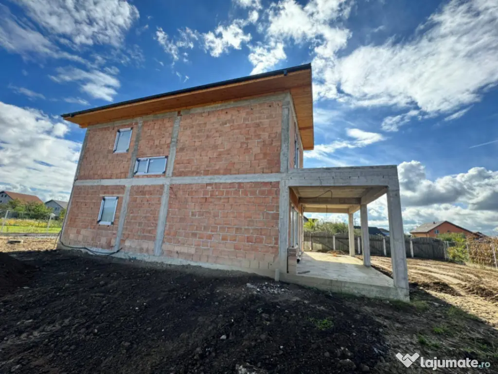 Casă individuală la roșu – 130 mp utili, teren 440 mp,