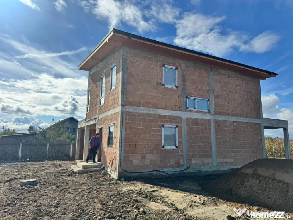Casă individuală la roșu – 130 mp utili, teren 440 mp, - Sasar (Maramures)