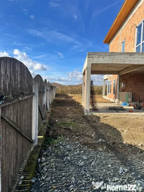 Casă individuală la roșu – 130 mp utili, teren 440 mp, - Sasar (Maramures)