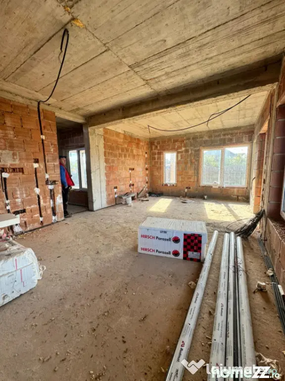 Casă individuală la roșu – 130 mp utili, teren 440 mp, - Sasar (Maramures)