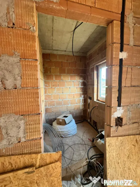 Casă individuală la roșu – 130 mp utili, teren 440 mp, - Sasar (Maramures)