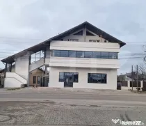 Spatiu comercial, 393 mp cu parcare privata, zona cu vad Bur