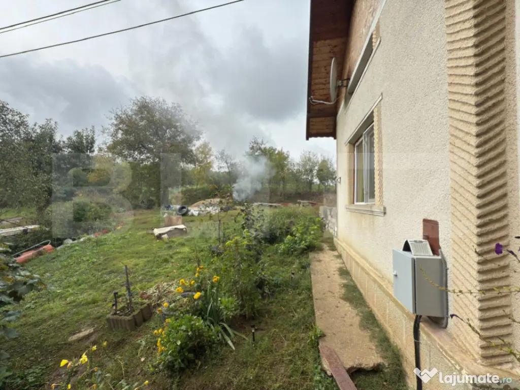 Casă 120 mp, teren 31 arii – Medișa, comuna Viile Satu M