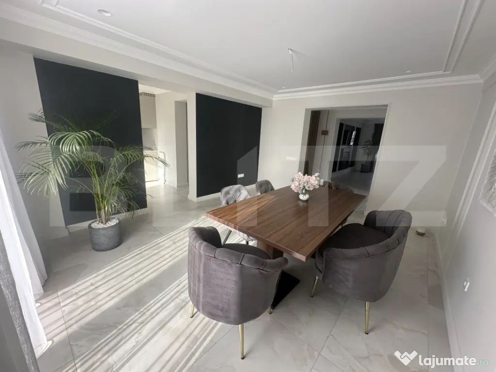 Casa 9 camere, 330 mp, 400 mp teren, zona Semicentrală