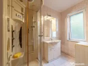 Casă de închiriat - Valea Mare - Ștefănești 