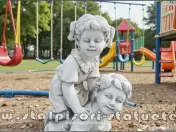Statuetă copii la joacă, gri antichizat, model S99. 