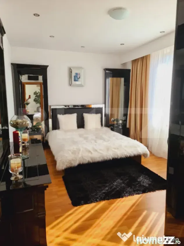 Vilă 350 mp utili, teren 700 mp, strada Craitelor - Targoviste (Dambovita)