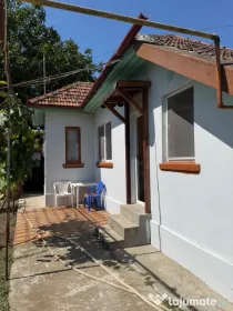 Casă 3 camere + teren 900 mp + garaj | Centrală | Canalizare Cioranii de jos