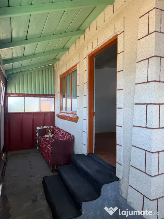 Casă 3 camere + teren 900 mp + garaj | Centrală | Canalizare Cioranii de jos