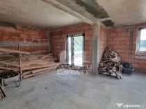 Casa individuala la rosu de vanzare, Giarmata