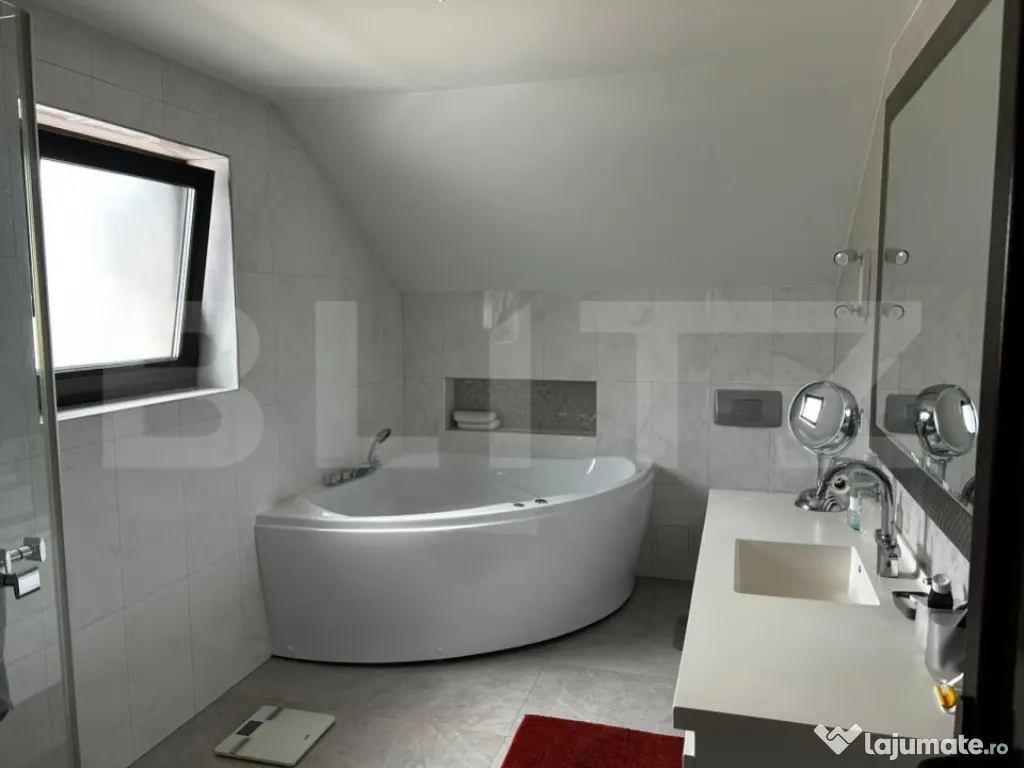 Casa cu piscina, 4 camere, sistem smart home