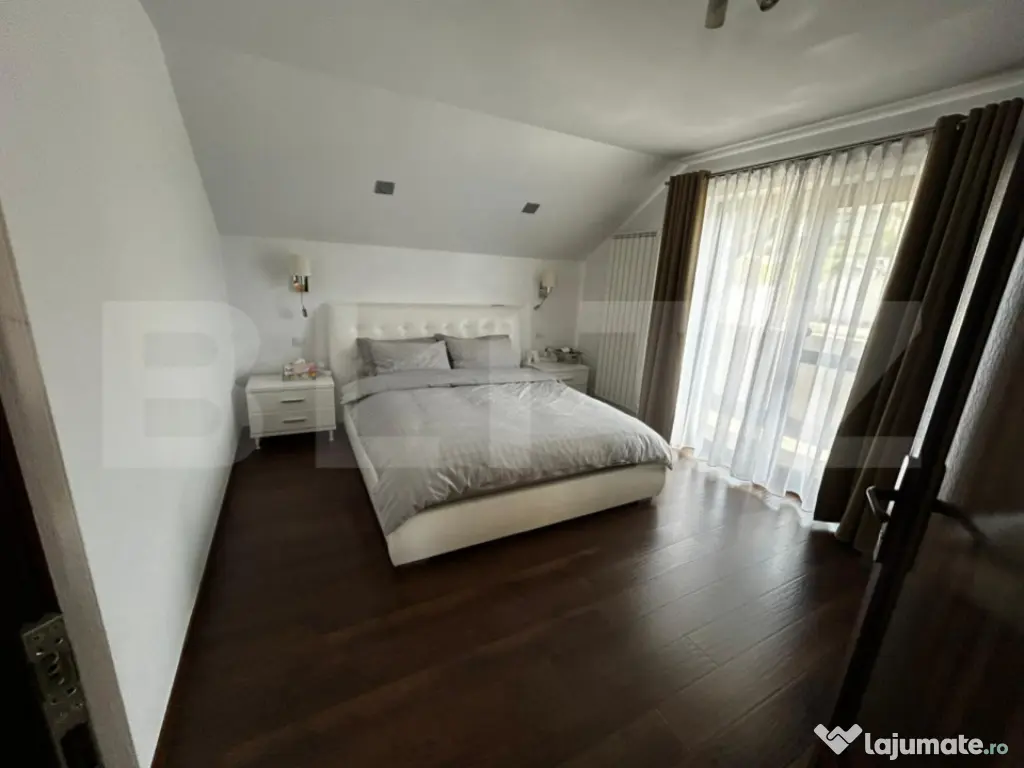 Casa cu piscina, 4 camere, sistem smart home