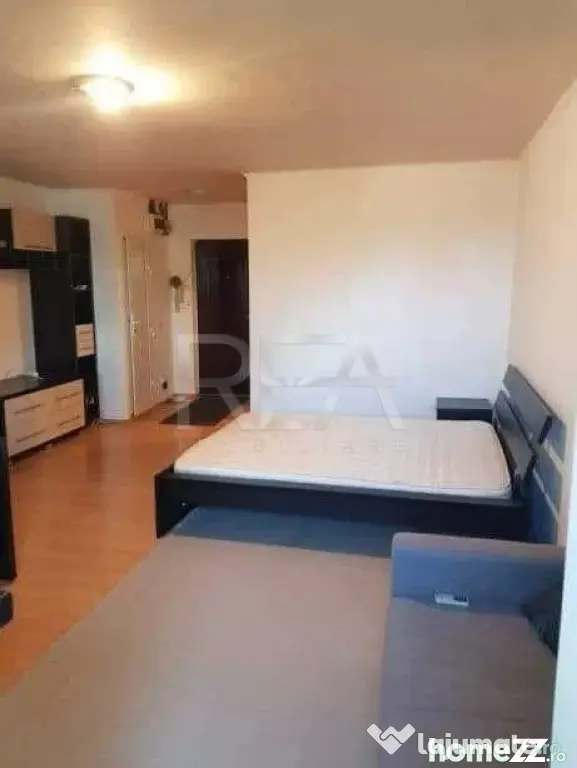 Garsonieră, Muncii, et. 3, 34 mp, metrou, renovat, anvelopa