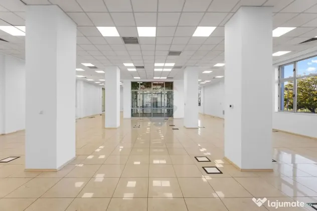 Spațiu comercial de 830mp de închiriat în zona Sud-Vest