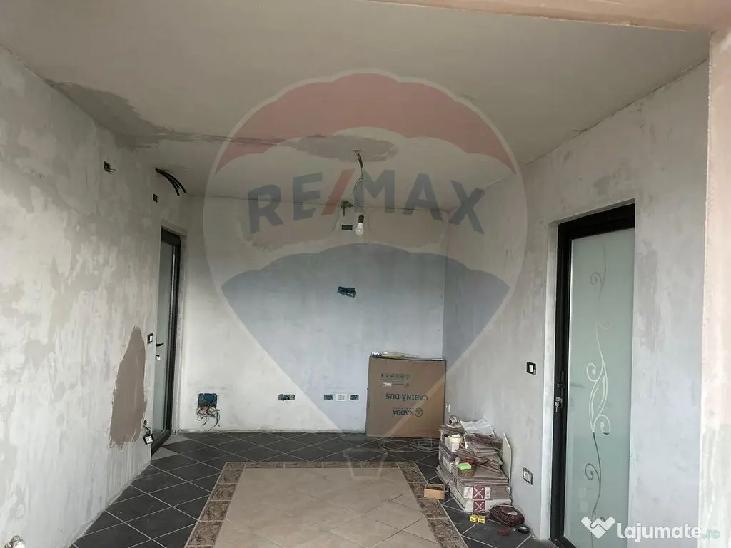 Apartament cu 2 camere de vânzare Savinesti