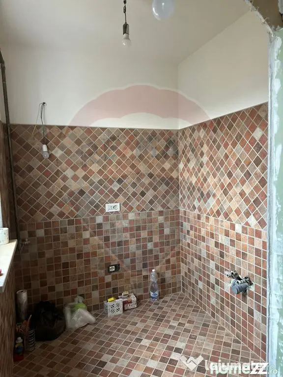 Apartament cu 2 camere de vânzare Savinesti - Savinesti (Neamt)