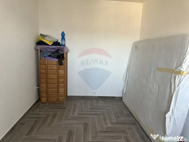 Apartament cu 2 camere de vânzare Savinesti