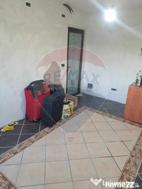 Apartament cu 2 camere de vânzare Savinesti