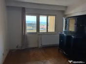 Apartament 3 camere , Bulevardul Decebal -piata 