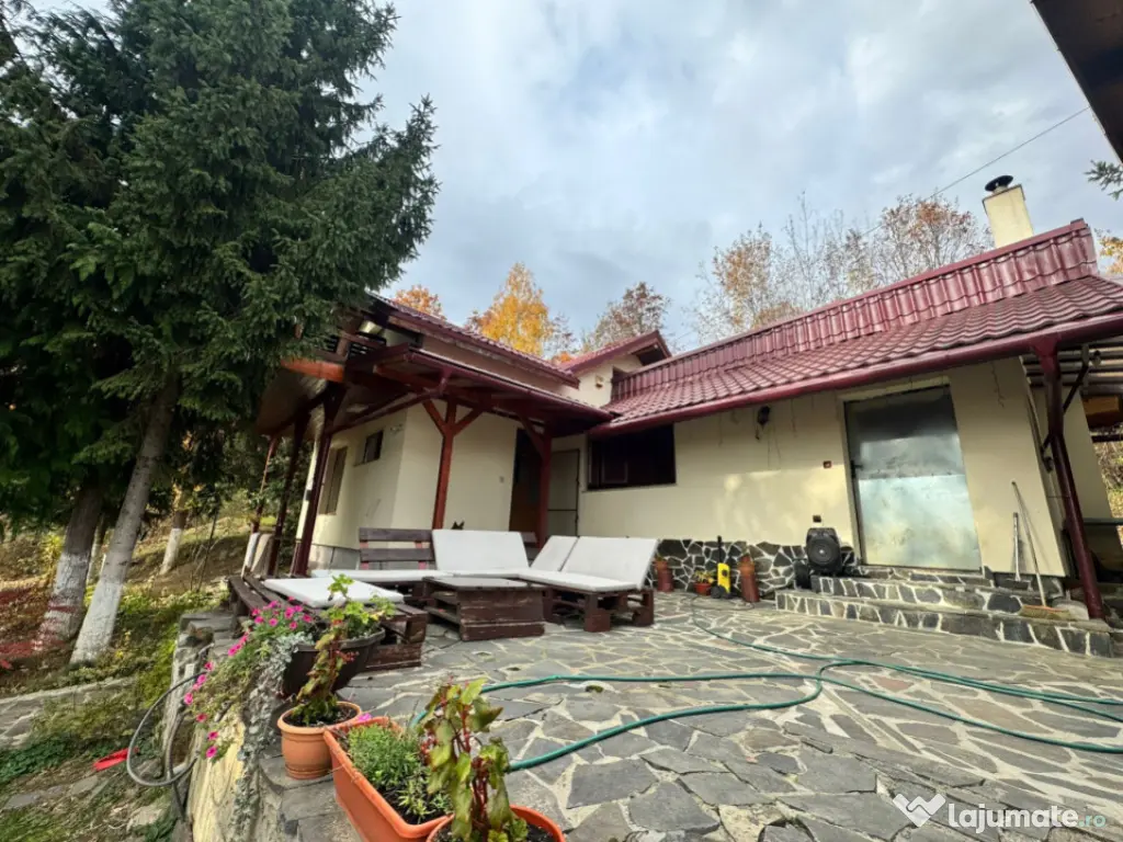 Casă modernă cu priveliște panoramică – ideală pentru