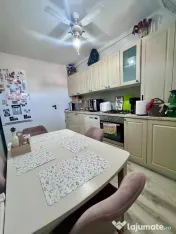 Apartament de vânzare – 3 camere, decomandat, Florești, zona Cetății! 