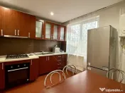 Apartament cu 3 camere de închiriat str. George Cosbuc/P... 